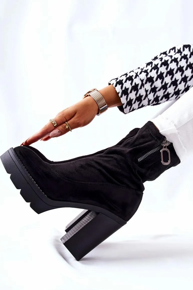 Zamszowe Botki Na Słupku Czarne Marlevo