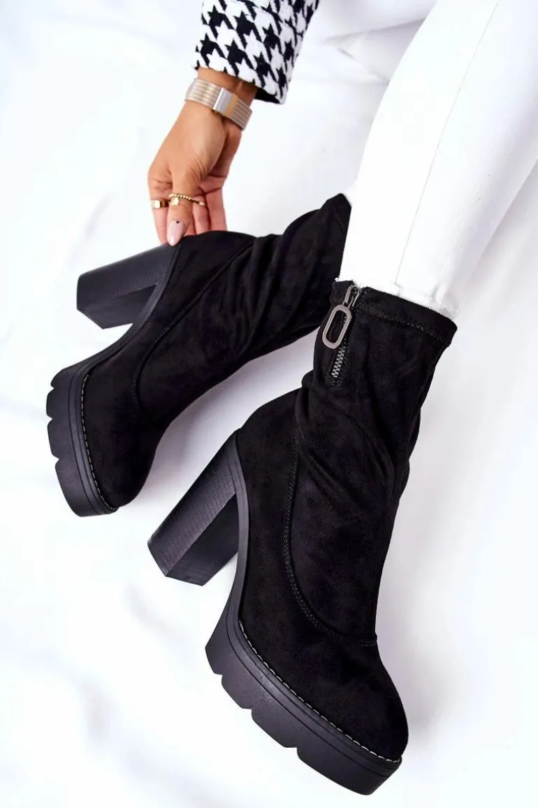 Zamszowe Botki Na Słupku Czarne Marlevo