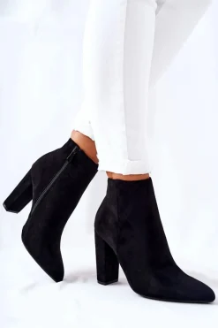 Zamszowe Botki Na Słupku Czarne Rinasa