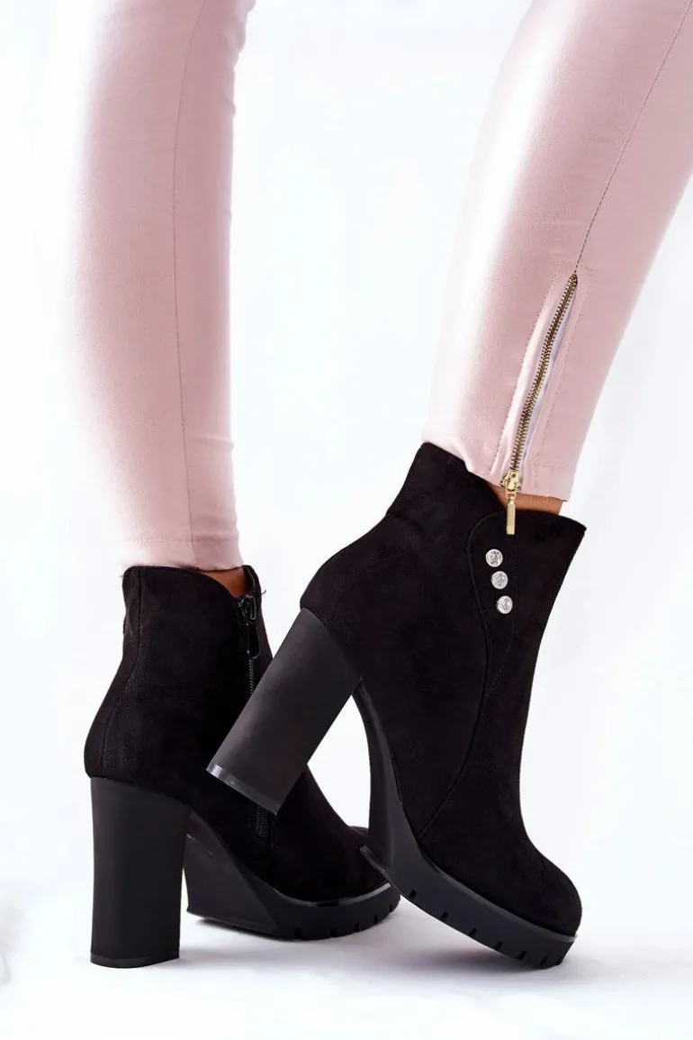 Zamszowe Botki Na Słupku Czarne Lagerlla