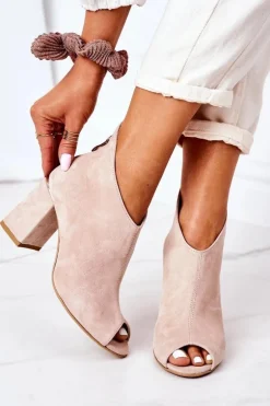 Zamszowe Botki Na Słupku Lewski Shoes 3044 Beżowe