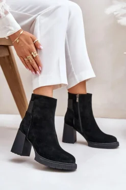 Zamszowe Botki Na Słupku Ocieplane D&A CR42-106 Czarne