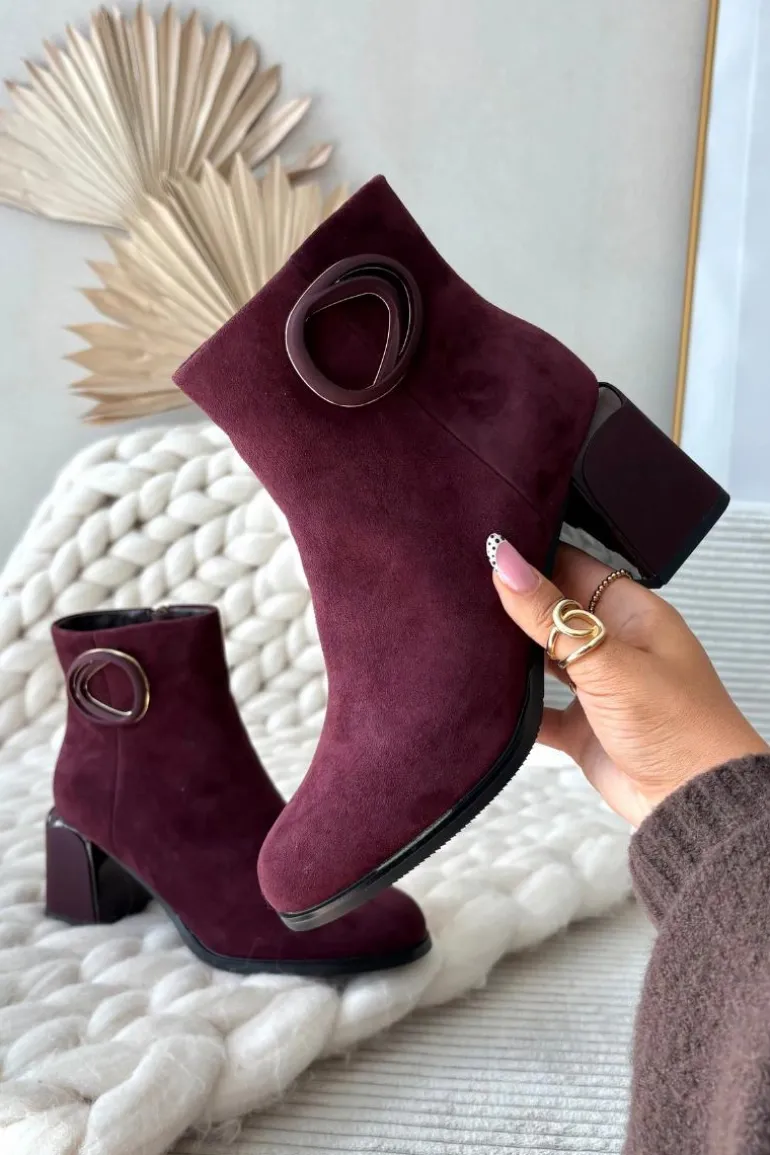 Zamszowe Botki Na Słupku Ocieplane Z Ozdobnym Detalem Artiker 57C0016 Bordowe
