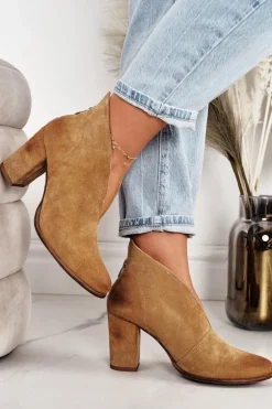 Zamszowe Botki Na Słupku Z Wycięciem Exquisite 1231 Rude