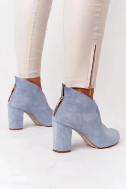 Zamszowe Botki Na Słupku Z Wycięciem Exquisite 1243 Błękitne