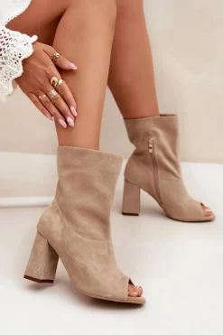 Zamszowe Botki Na Słupku Z Odkrytymi Palcami Zazoo 3830 Beżowe