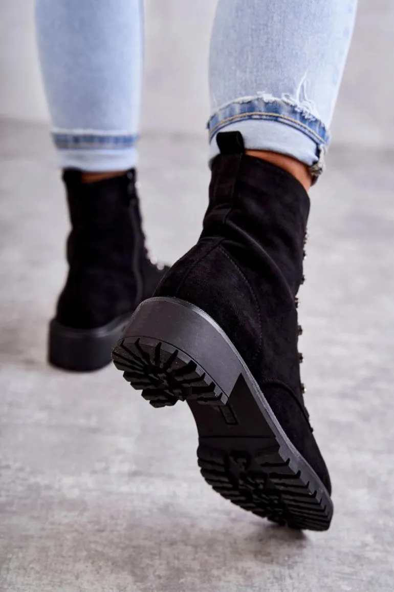 Zamszowe Botki Z Ozdobnymi Paskami Czarne Malesia