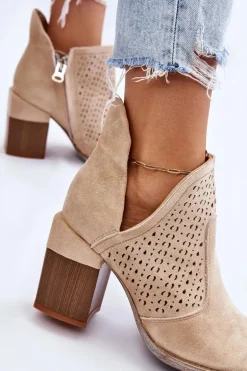 Zamszowe Botki Z Wycięciem Jasnobeżowe Layne