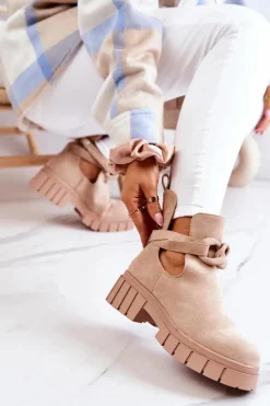 Zamszowe Botki Z Wycięciem Beżowe Kirsten