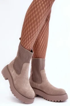 Zamszowe Botki Ze Skarpetą Na Platformie I Płaskim Obcasie Ciemnobeżowe Rewam