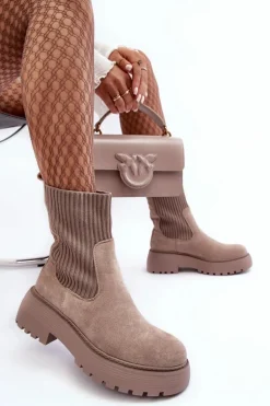 Zamszowe Botki Ze Skarpetą Na Platformie I Płaskim Obcasie Ciemnobeżowe Rewam