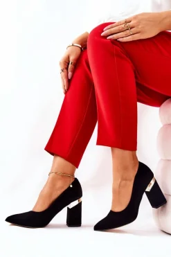 Zamszowe Czółenka Lewski 3117 Czarne