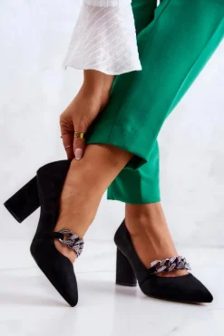 Zamszowe Czółenka Z Łańcuchem Czarne Alamoss