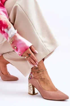 Zamszowe Czółenka Z Ozdobnym Obcasem Maciejka 05042-15 Różowe