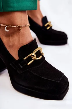 Zamszowe Czółenka Z Ozdobnym Łańcuchem Laura Messi 2444 Czarne