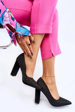 Zamszowe Czółenka Z Ozdobnymi Ćwiekami Czarne Dories