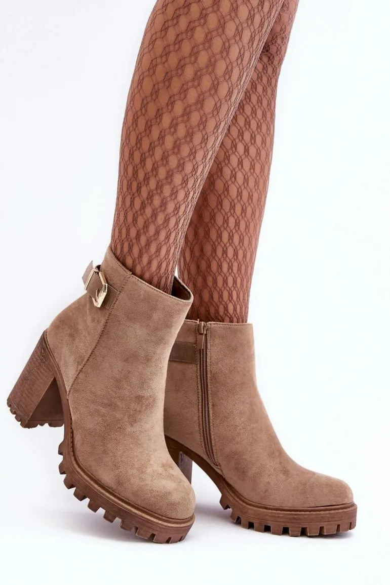 Zamszowe Damskie Botki Na Słupku Z Ozdobą Beżowe Menoria