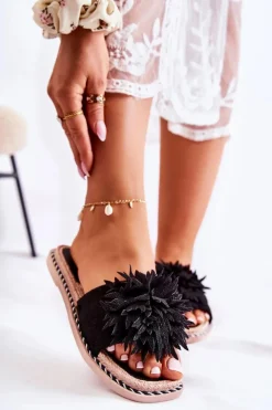 Zamszowe Damskie Klapki Z Ozdobą Czarne Giorgia