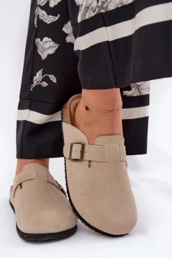 Zamszowe Klapki Chodaki Damskie Z Klamrą Big Star RR274A385 Beżowe