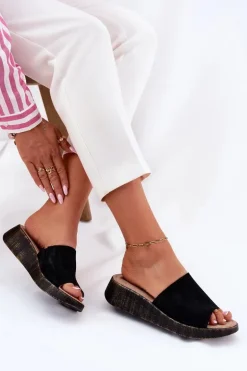 Zamszowe Klapki Damskie Na Koturnie Panto Fino RR267043 Czarne