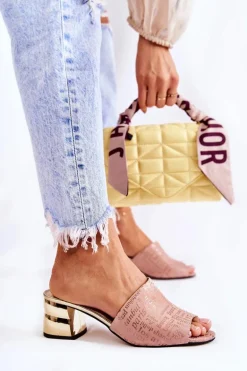 Zamszowe Klapki Damskie Na Obcasie Jasnoróżowe Perry