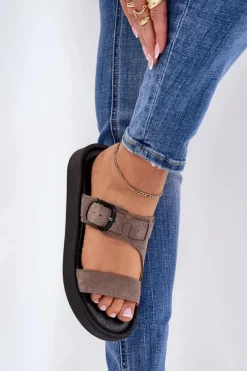 Zamszowe Klapki Damskie Na Platformie Zazoo 3024 Brązowe