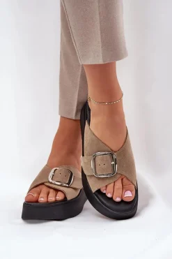 Zamszowe Klapki Damskie Z Klamrą Na Platformie Zazoo 3019 Beżowe