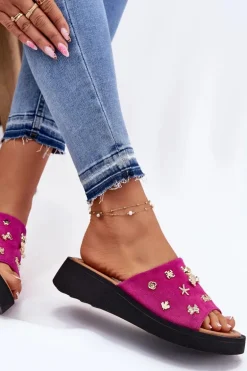 Zamszowe Klapki Damskie Z Przypinkami Vinceza 66741 Fuksja