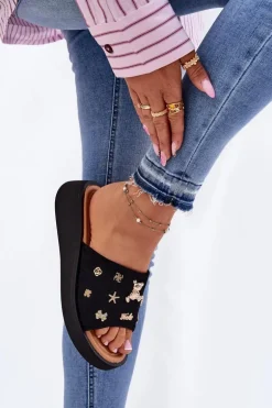 Zamszowe Klapki Damskie Z Przypinkami Vinceza 66741 Czarne