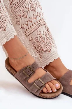 Zamszowe Klapki Na Korkowej Podeszwie Z Klamrami Ciemnobeżowe Tavira