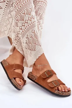 Zamszowe Klapki Na Korkowej Podeszwie Z Klamrami Camel Tavira