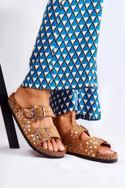 Zamszowe Klapki Z Dżetami Brązowe Dalvio