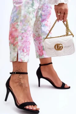 Zamszowe Klasyczne Sandały Na Szpilce Czarne Tossa