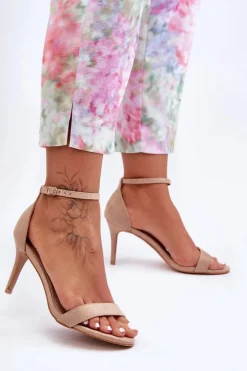 Zamszowe Klasyczne Sandały Na Szpilce Beżowe Tossa