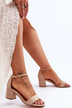 Zamszowe Klasyczne Sandały Na Niskim Obcasie Beżowe Honeymoon
