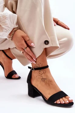 Zamszowe Klasyczne Sandały Na Niskim Obcasie Czarne Honeymoon