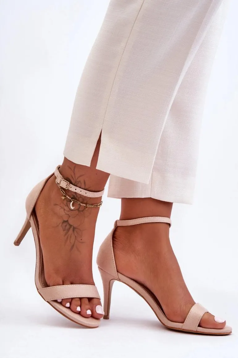 Zamszowe Klasyczne Sandały Na Szpilce Jasnobeżowe Tossa