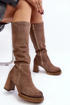 Zamszowe Kozaki Damskie Na Słupku Przed Kolano Brązowe Lemar Ceraxa