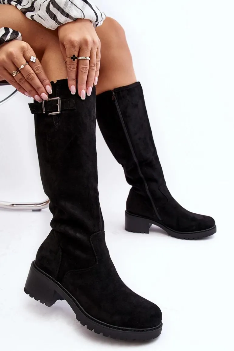 Zamszowe Kozaki Damskie Na Płaskim Obcasie Czarne Saranai