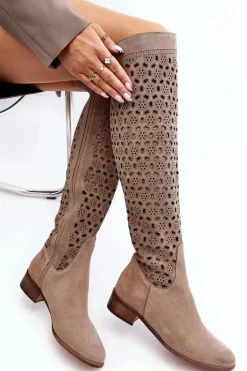 Zamszowe Kozaki Z Ażurowym Wzorem Beżowe Pointe