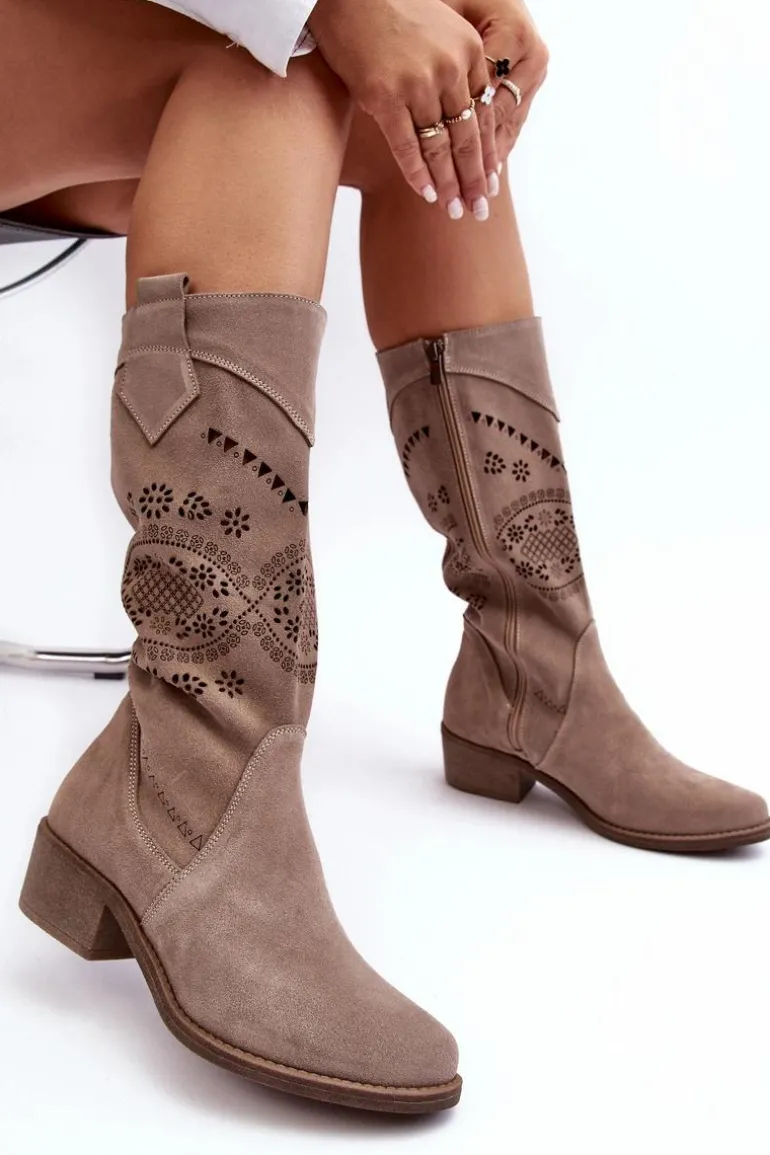 Zamszowe Kozaki Z Ażurowym Wzorem Cappuccino Sierra