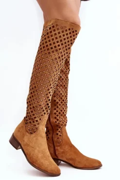 Zamszowe Kozaki Z Ażurowym Wzorem Camel Arinna