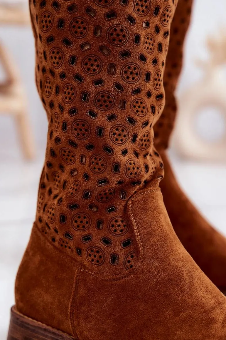 Zamszowe Kozaki Z Ażurowym Wzorem Camel Darnell