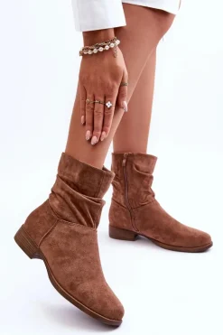 Zamszowe Marszczone Botki Na Płaskim Obcasie Brązowe Manuvia