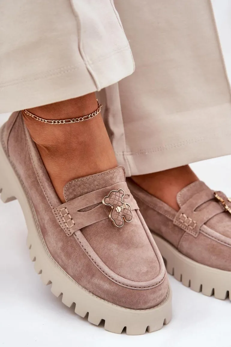 Zamszowe Mokasyny Damskie Z Przypinką Miś Vinceza 79533 Beżowe