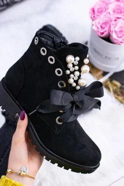 Zamszowe Ocieplane Botki Z Perełkami I Wstążką Czarne Perla