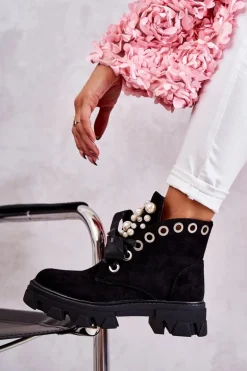 Zamszowe Ocieplane Botki Z Perłami Czarne Roco