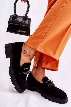 Zamszowe Półbuty Loafery Z Ozdobą Czarne Janissa