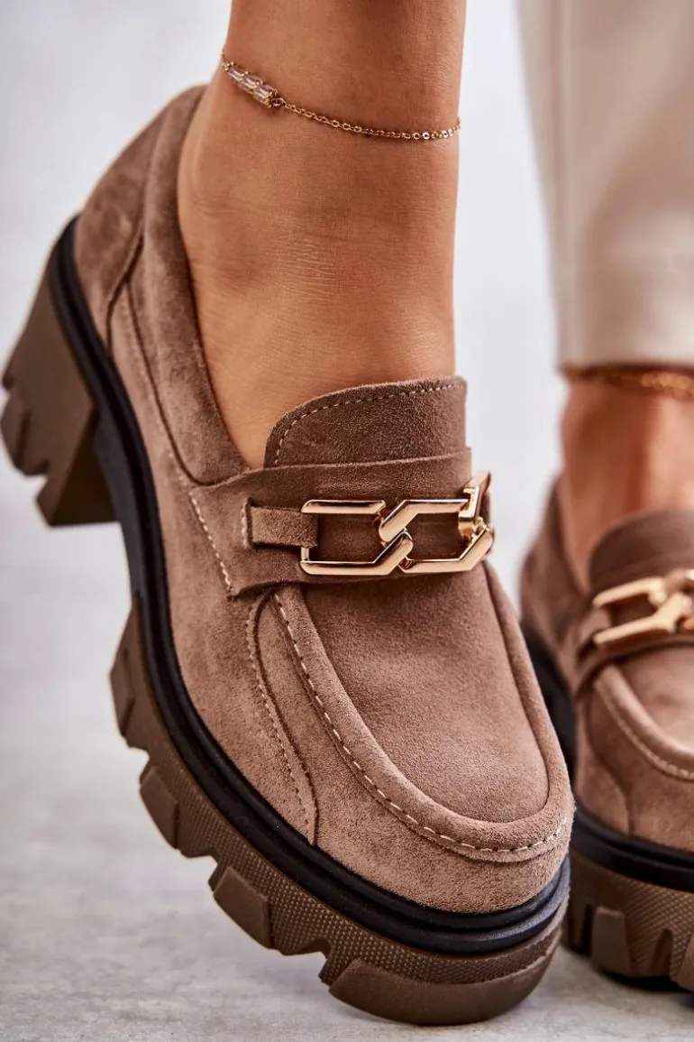 Zamszowe Półbuty Na Obcasie Ze Złotą Ozdobą Brązowe Lemar Lurdes