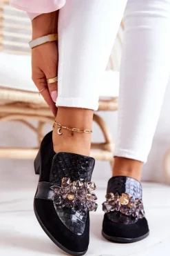 Zamszowe Półbuty Z Ozdobą Czarne Davine